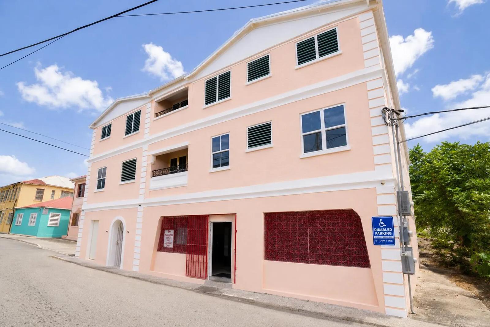 24 Unit Mixed Use Income Property — photo 1