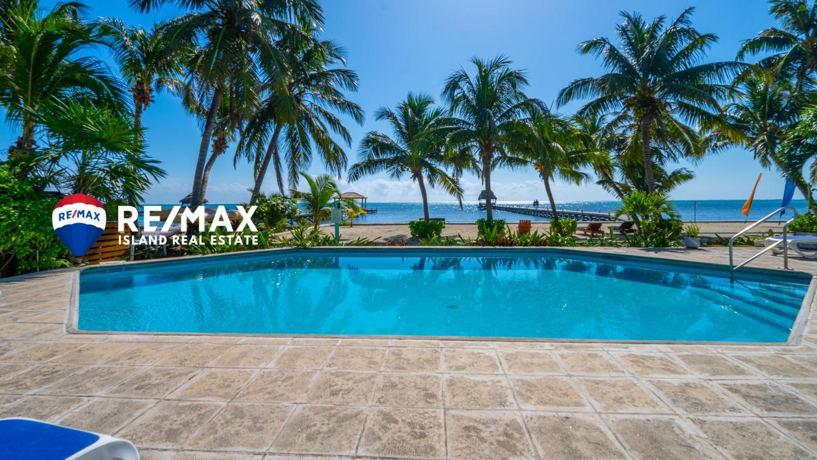 So Beautiful! Tranquility Beach Club Unit 2   -  Beachfront 2 Bed/2 Bath in San Pedro, Belize — photo 3