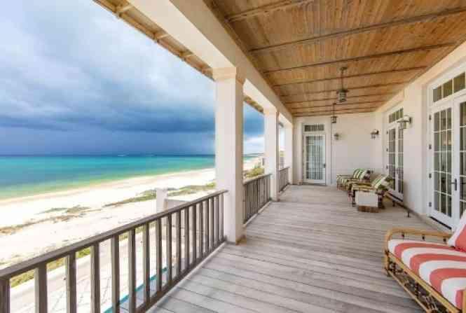 Beachfront Property Ambergris Cay — photo 2