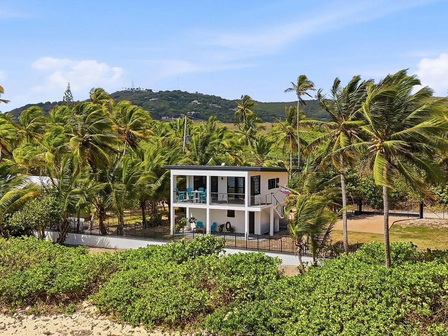 43-c Little Princesse Co Beachfront Villa — photo 1