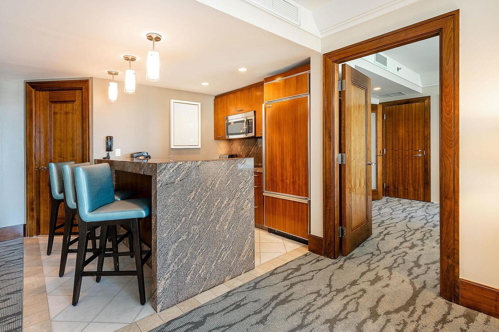 2‑bedroom apartment at The Reef at Atlantis — photo 3