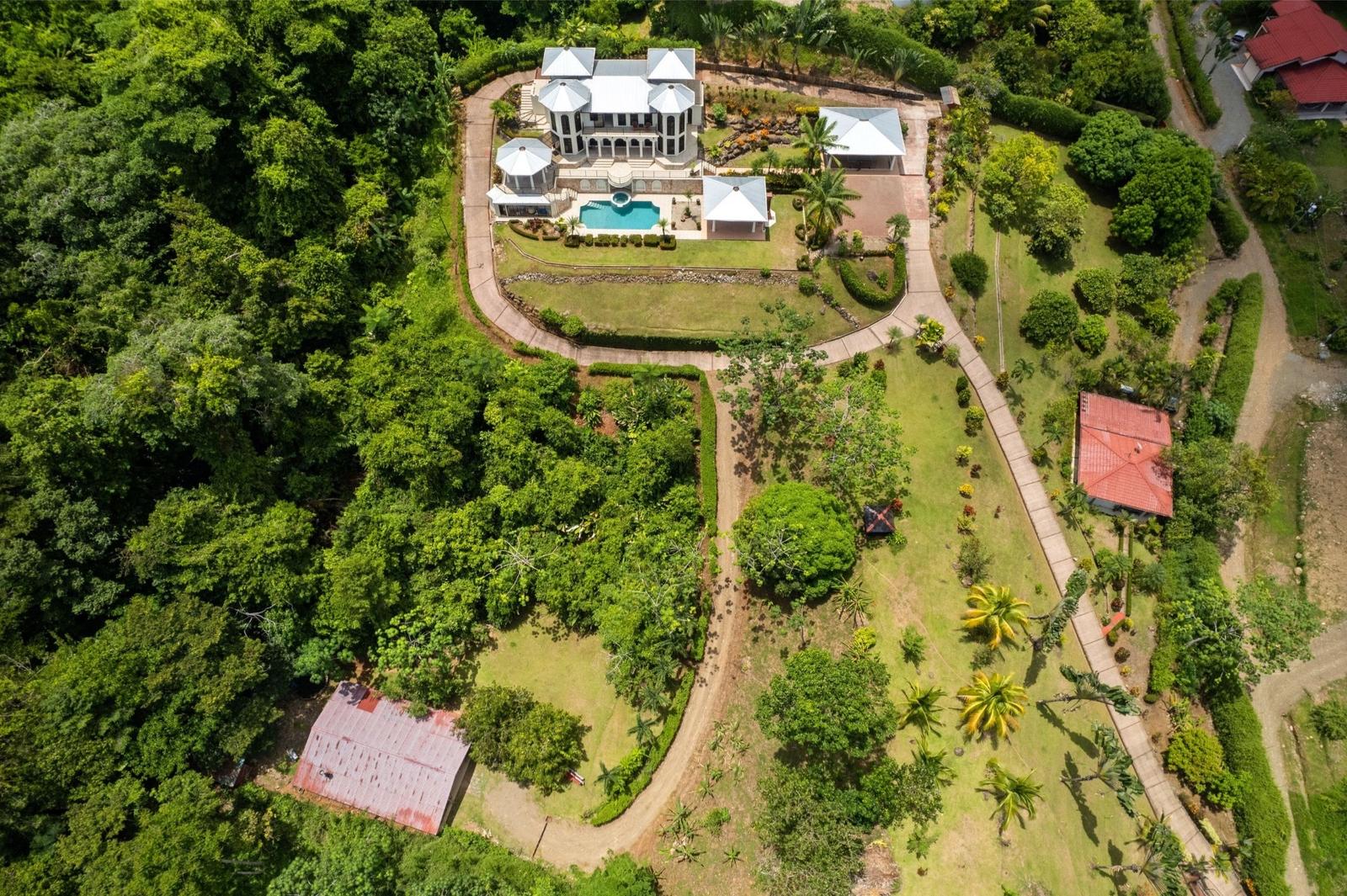 3 Bedroom Luxury House for Sale in Ojochal, Costa Rica — photo 3