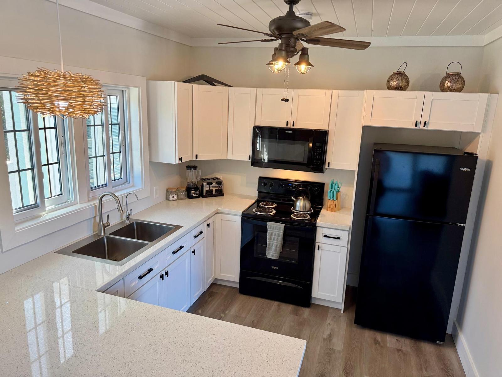 Sands of Time Rainbow Bay, 3-bedroom residence in Eleuthera — photo 3