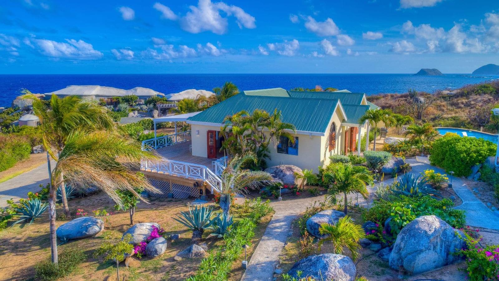 La Cachette Villa and Guest House — photo 1