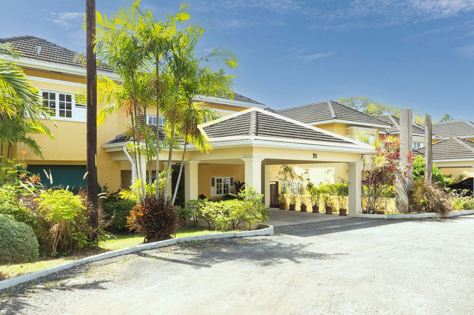 6 Bedroom House for Sale, Old Stony Hill, Kingston, St Andrew, Jamaica — photo 3