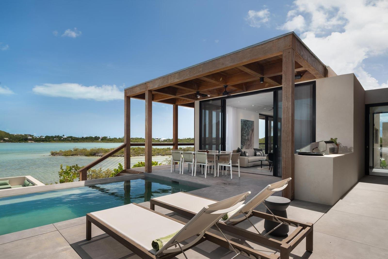 The Sanctuary Lakehouse in Cooper Jack, Providenciales — photo 1