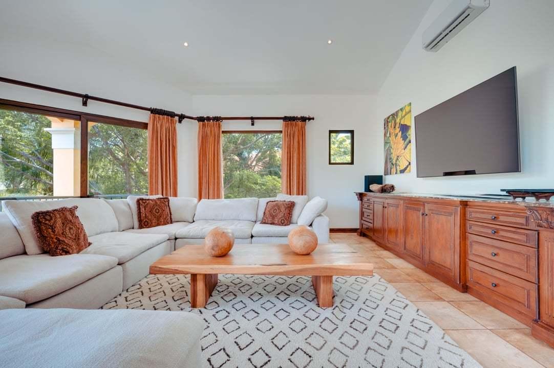 6 Bedroom Luxury Beachfront Home for Sale, Las Golondrinas, Hacienda Pinilla, Tamarindo, Guanacaste, Costa Rica — photo 3