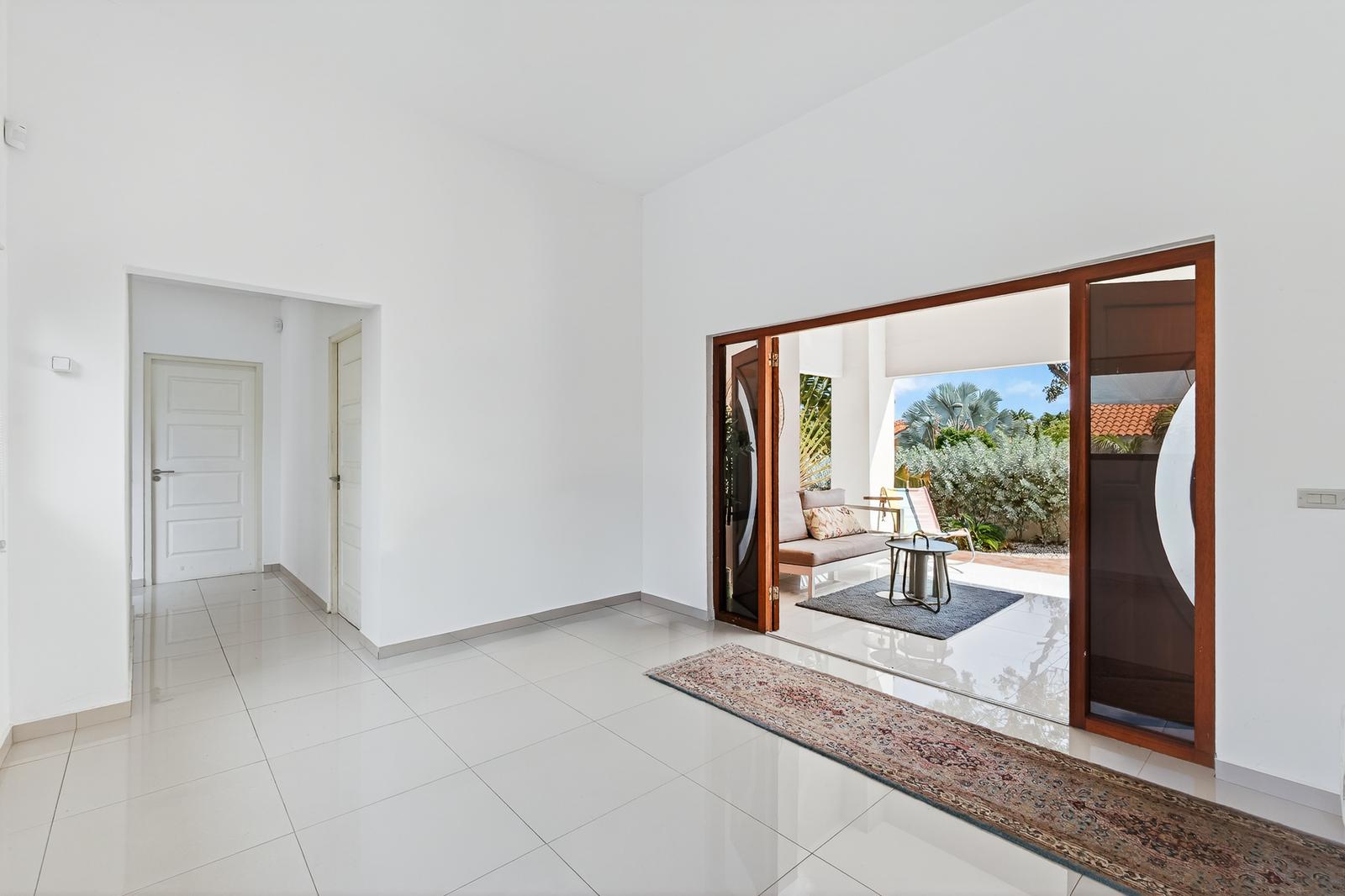 Blue Bay – Renovated Villa with Swimming Pool on the Golf Course — photo 5