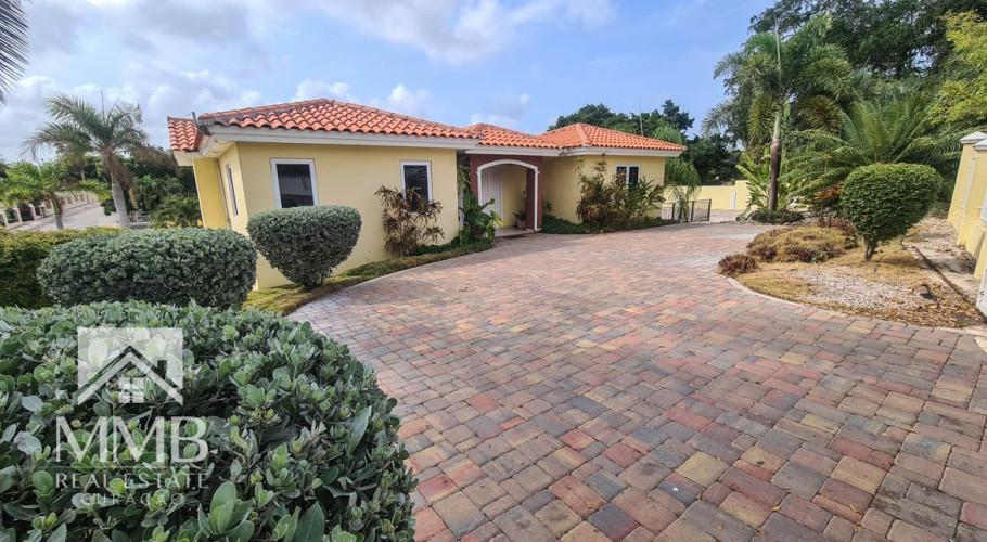4 bedroom home for rent — Villapark Zuurzak in Villapark Zuurzak, Curaçao — photo 3