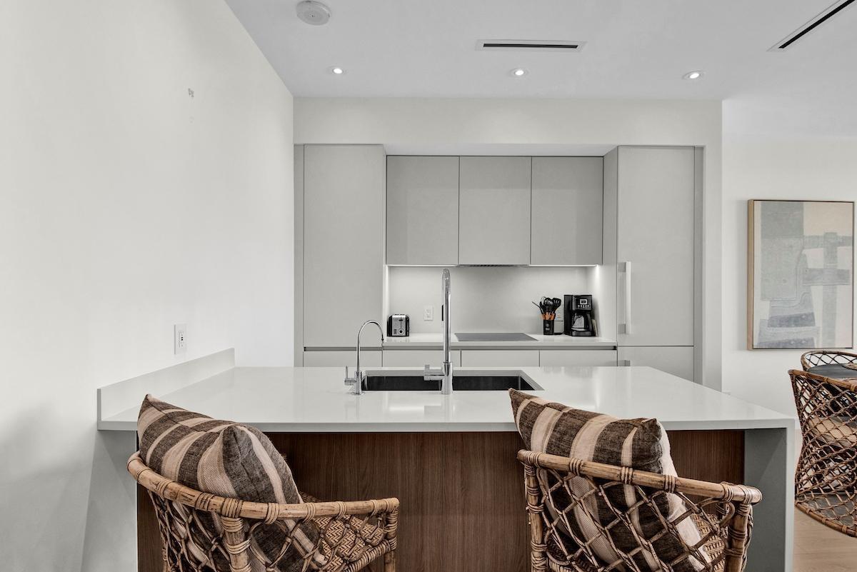 Goldwynn Unit 222, 2-bedroom apartment in Nassau — photo 2