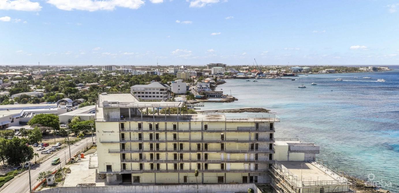 Luxury hotel/resort in George Town, Cayman Islands — photo 4
