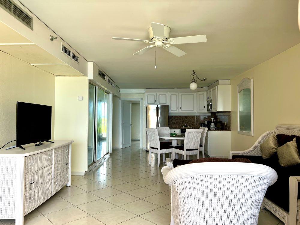 Sapphire Beach Club, 1-bedroom condo in Cupecoy, Sint Maarten — photo 4