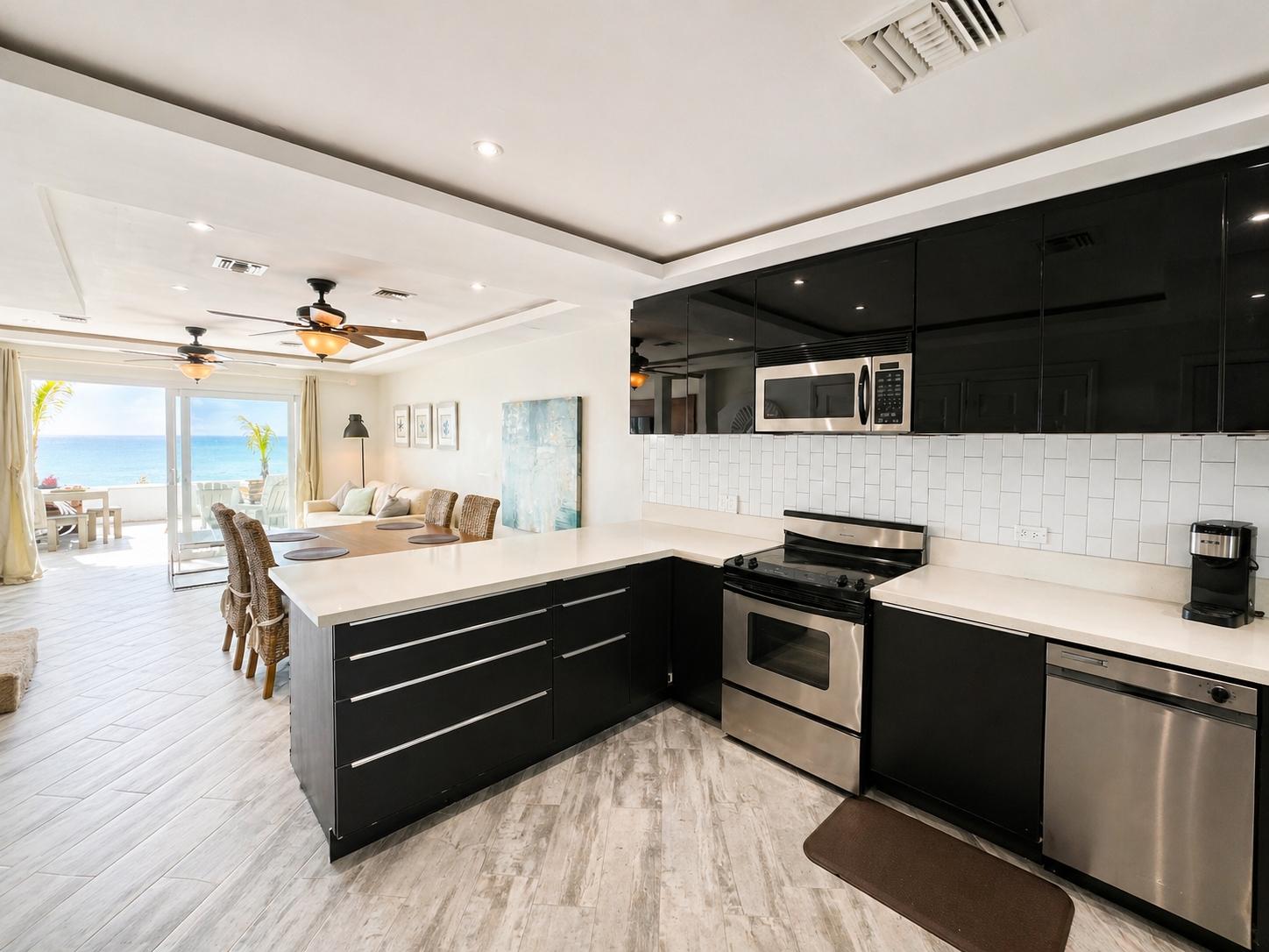 3-bedroom apartment in Delaporte Condominium, Nassau — photo 4