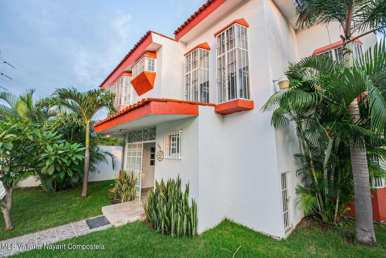 4 Bedroom House for Sale, Las Gaviotas, Puerto Vallarta, Mexico — photo 5