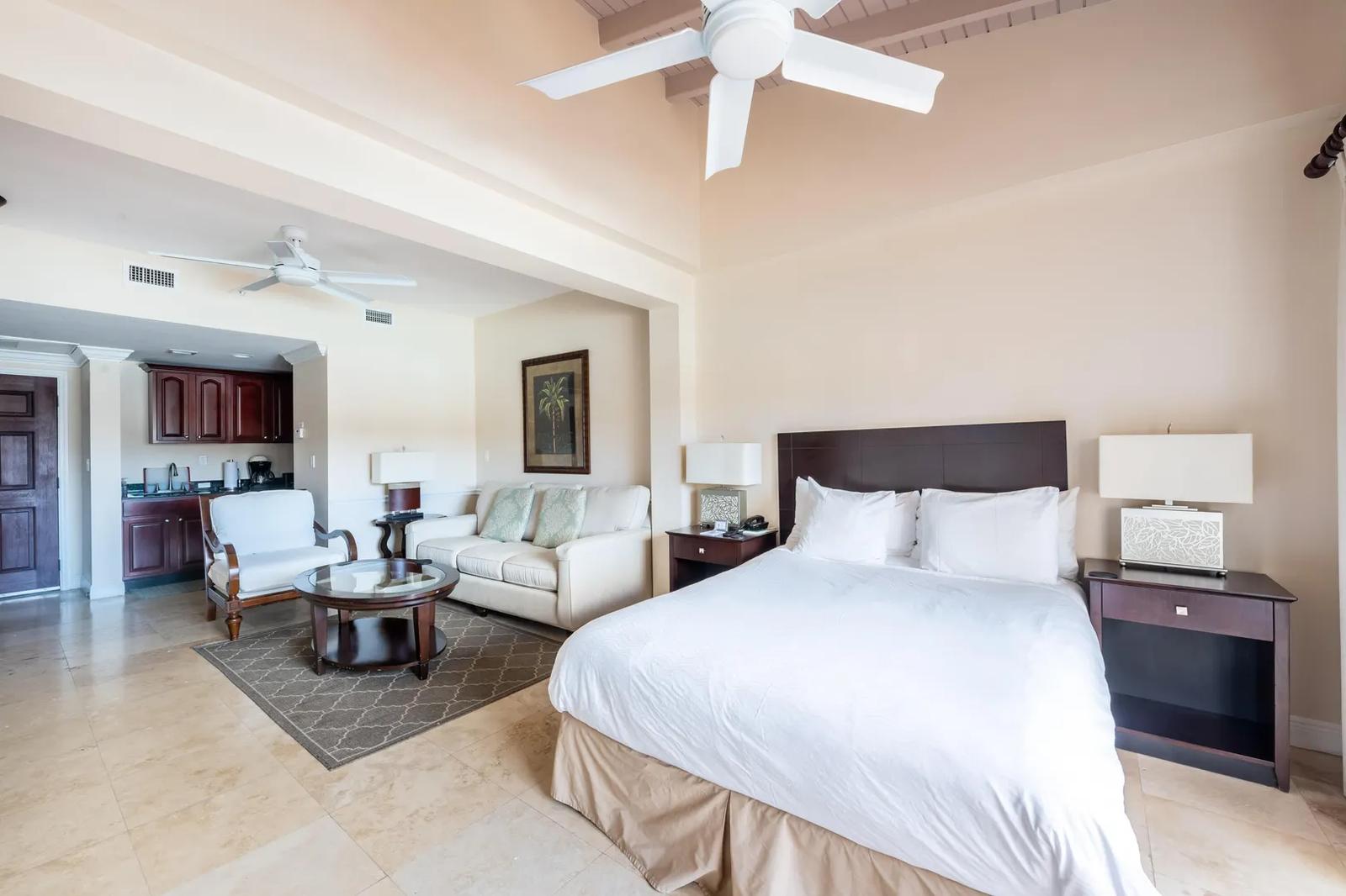 Studio Unit in Grande Bay Resort, Cruz Bay Town, St John Island, US Virgin Islands — photo 4