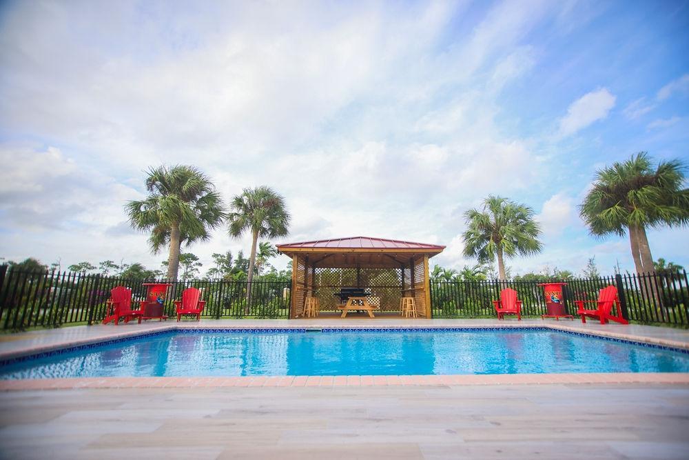 5-bedroom apartment in Villa Marina Cove, Grand Bahama — photo 1