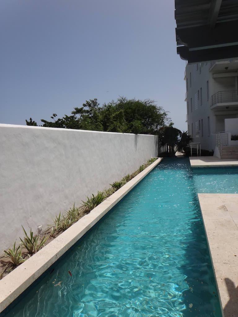 2-bedroom condo in Simpson Bay, beachfront — photo 4