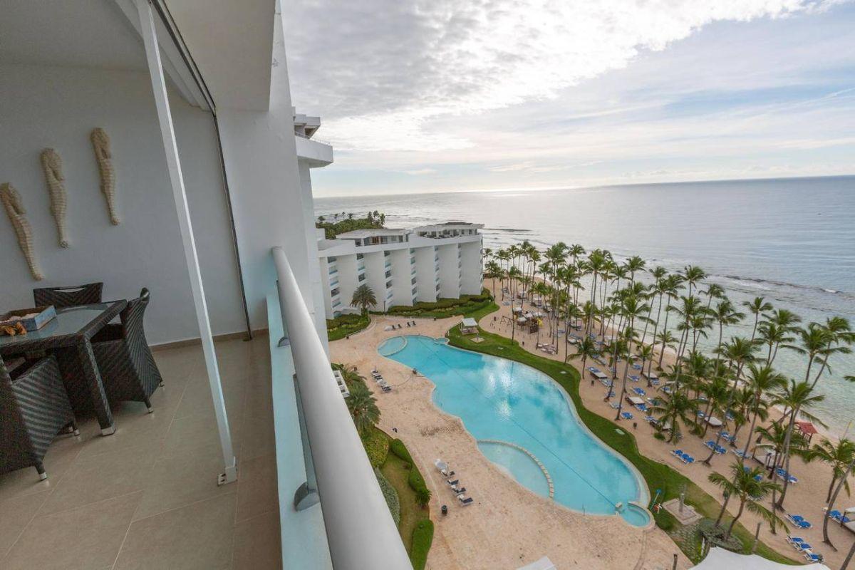 Luxury Beachfront Apartment for Sale in Juan Dolio — photo 4