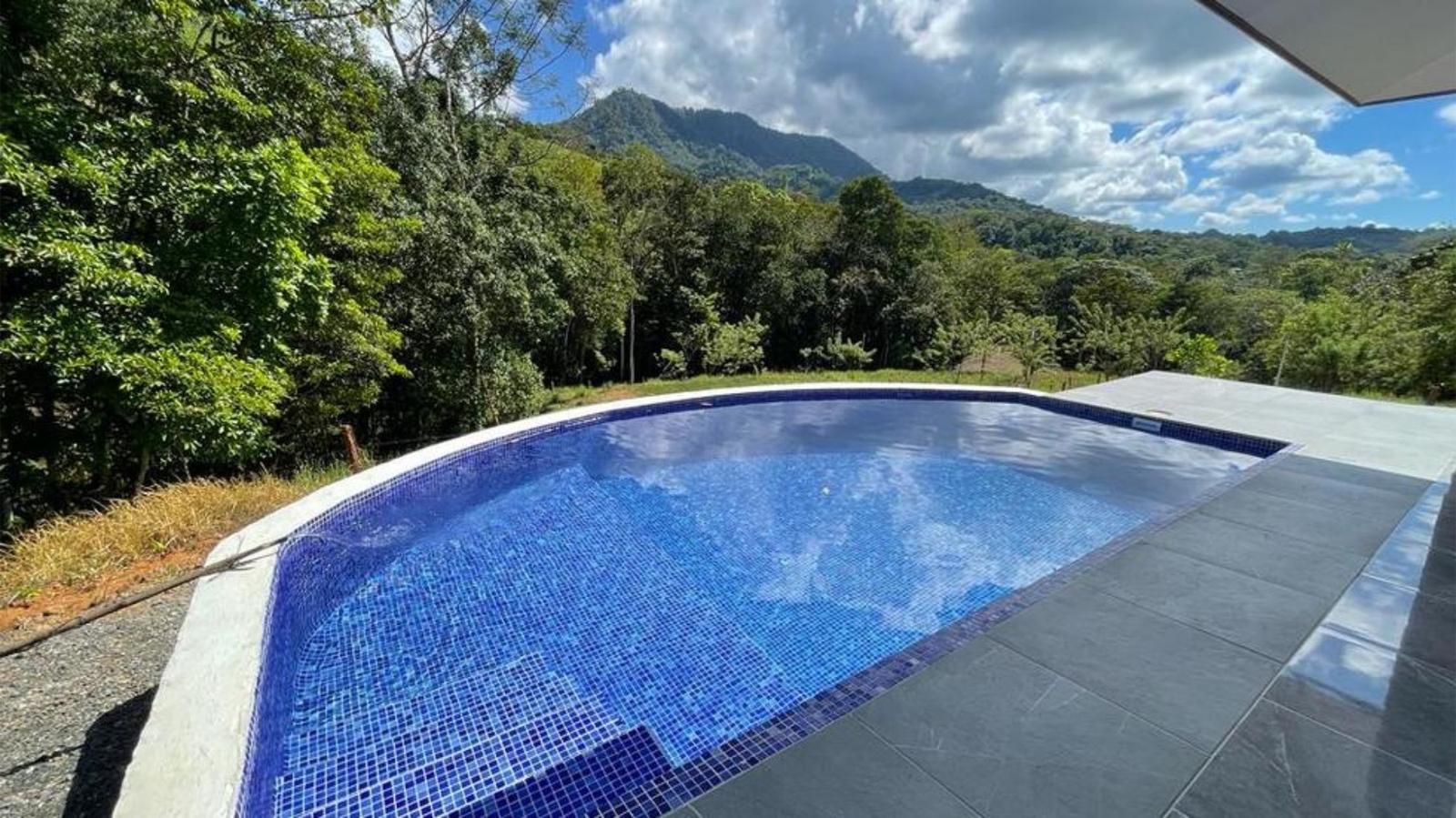 56 Acres of Ocean-View Land with Starter Home in Tres Rios, Puntarenas — photo 4