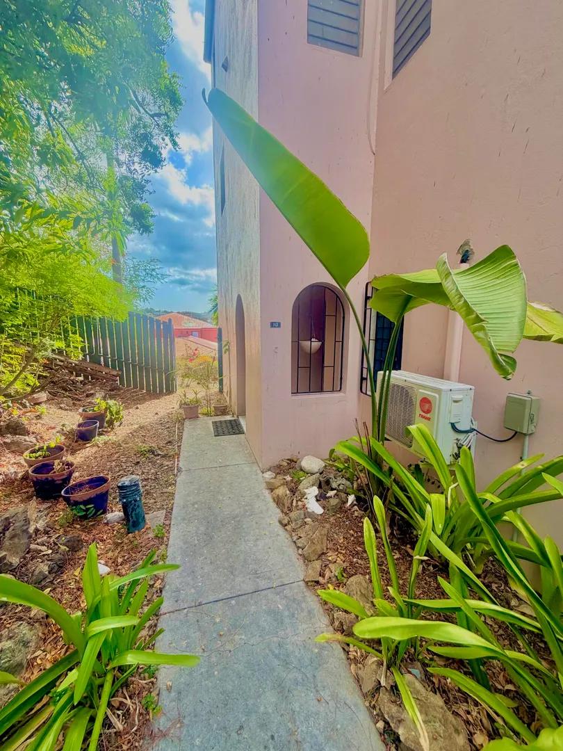 2 Bed, 2 Bath Condo with Sea Views — photo 3