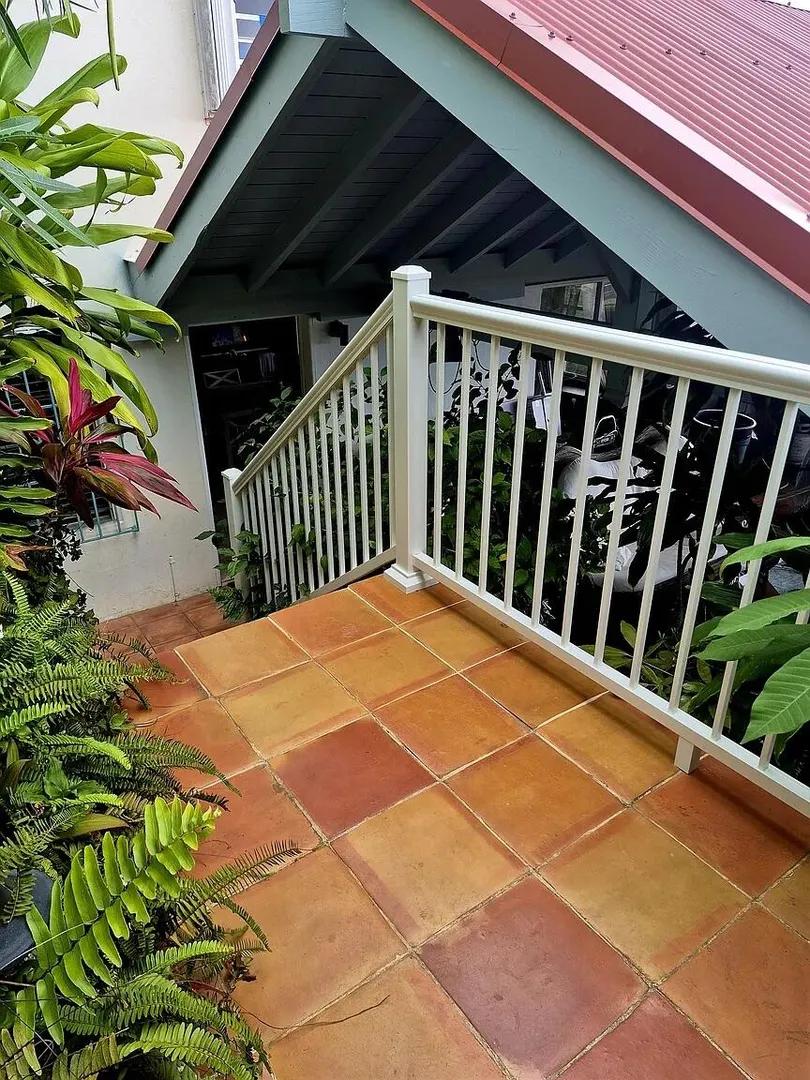 2 Bedroom Apartment in Lower Crown & Hawk Ss — photo 3