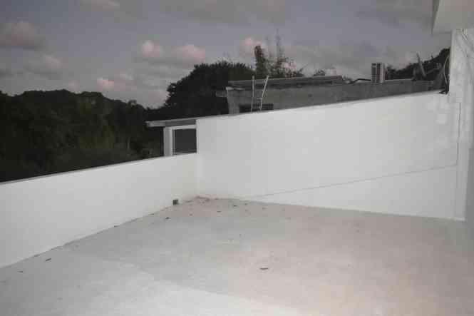 Townhouse for sale in Toa B, Puerto Rico — photo 4