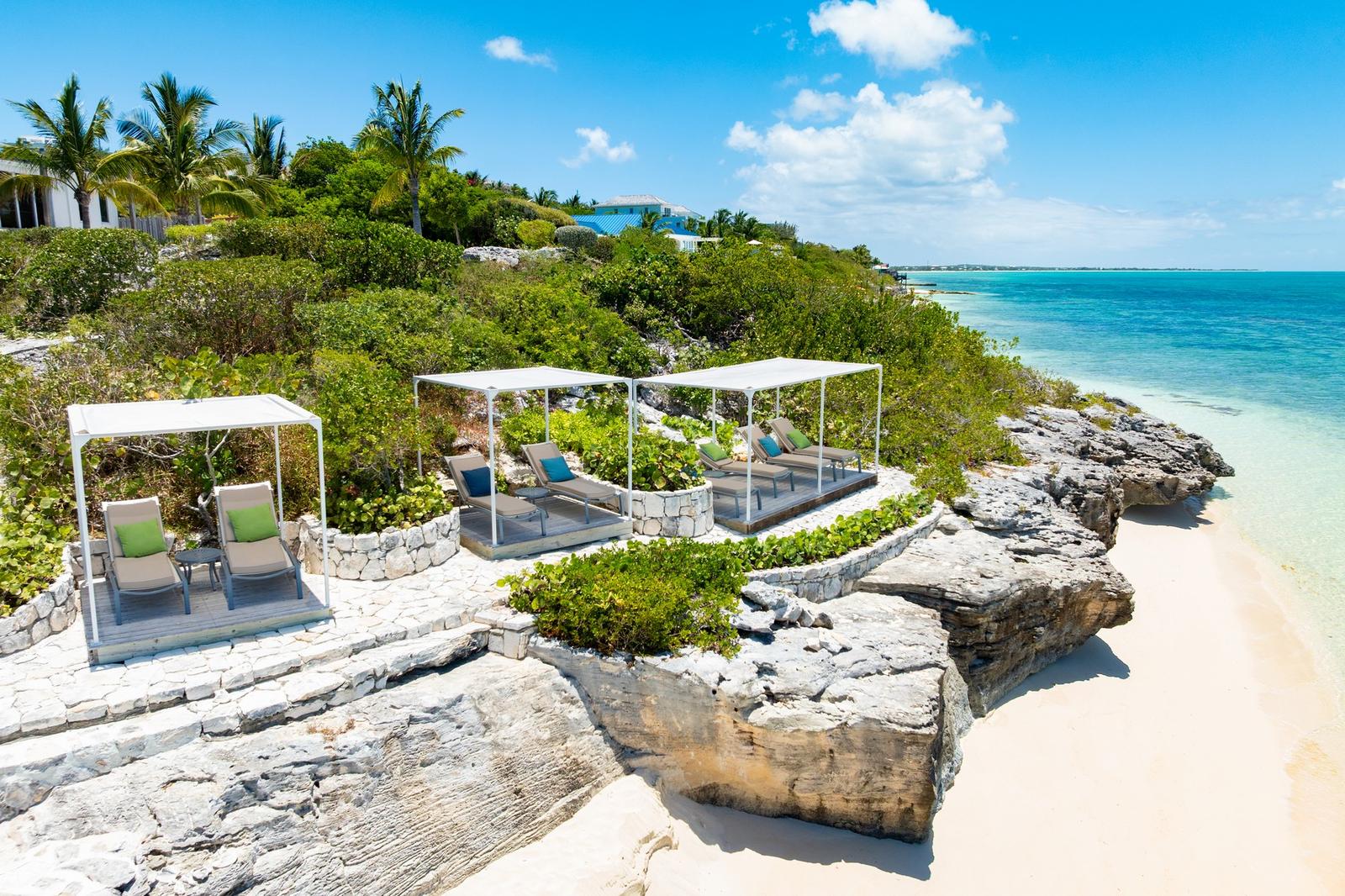 4-bedroom villa in The Villas at Blue Mountain, Providenciales — photo 2