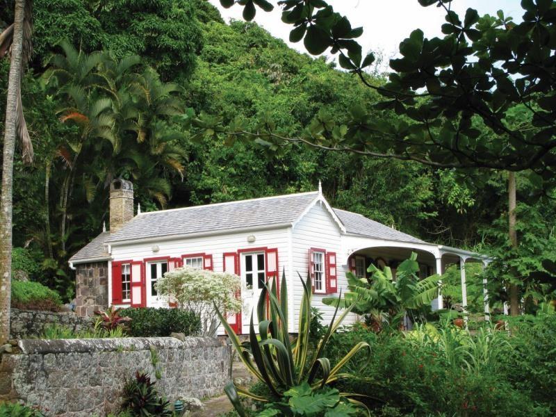 2-bedroom house on Saba Island — photo 1
