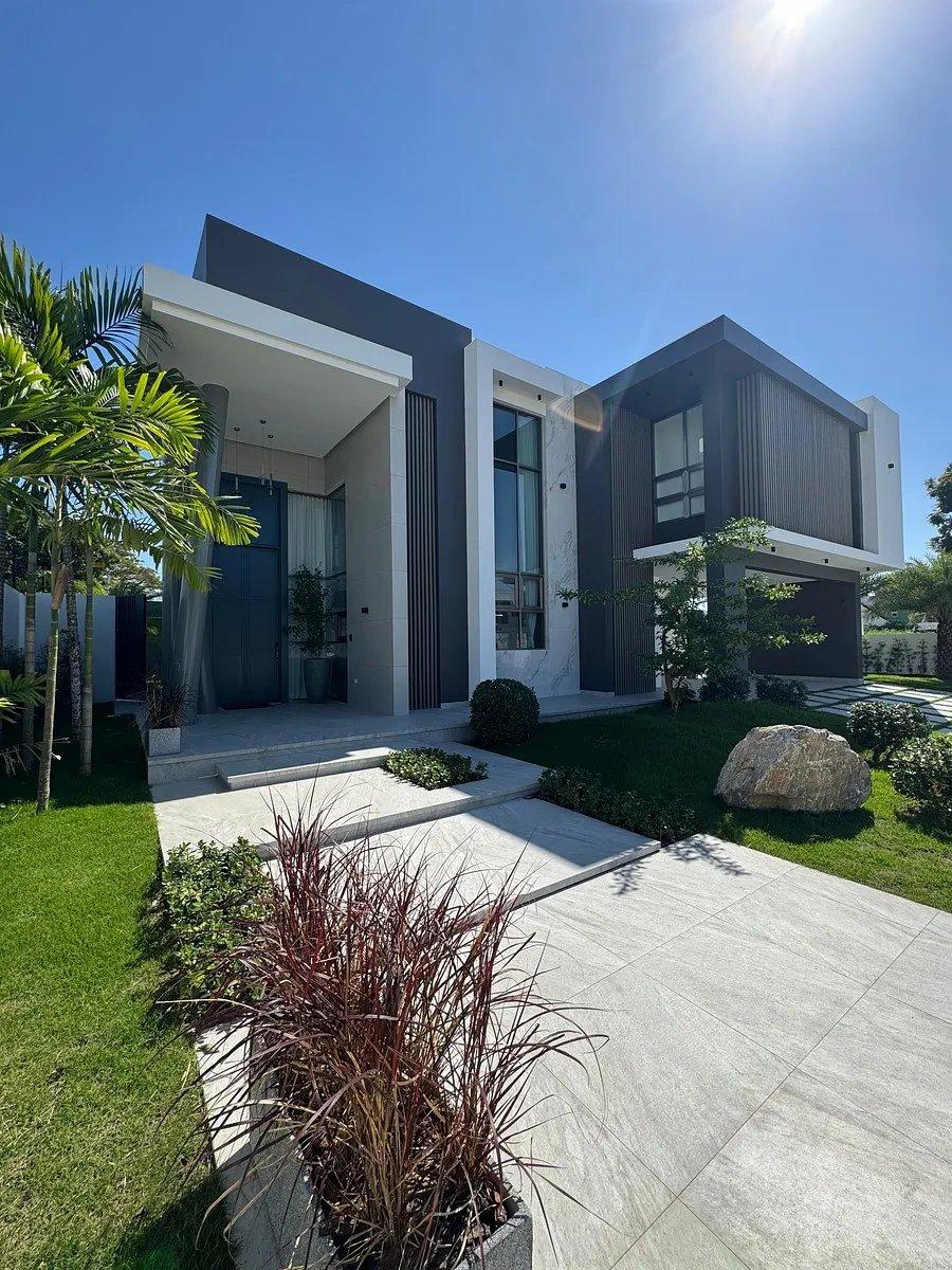 Luxury Villa for Sale in Los Llanos de Gurabo, Santiago — photo 1