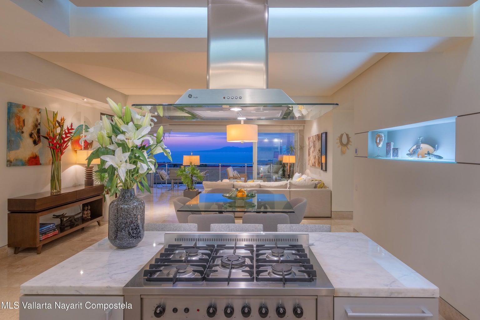 2 Bedroom Condo 206 for Sale, Horizon Residences, Amapas, Puerto Vallarta, Mexico — photo 3