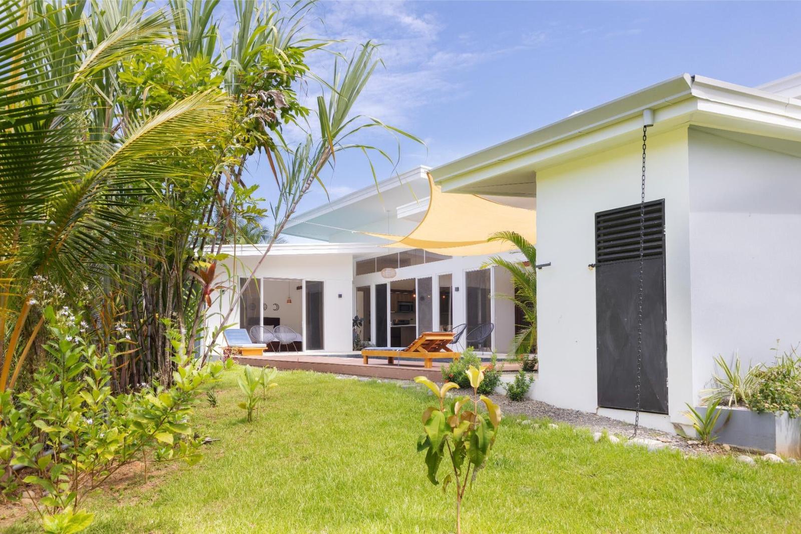 4 Bedroom Home for Sale, Uvita, Dominical, Costa Rica — photo 1
