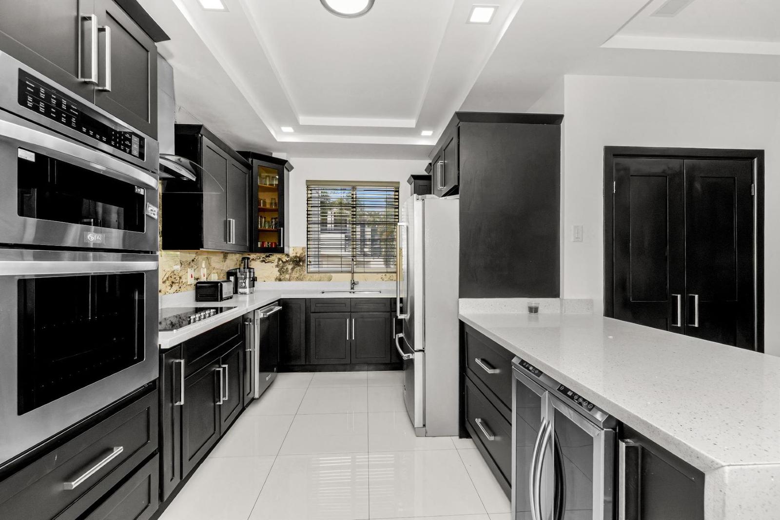 3 Bedroom Apartment for Sale, The Linneman, Degenhardt Close, Kingston 6, Jamaica — photo 4
