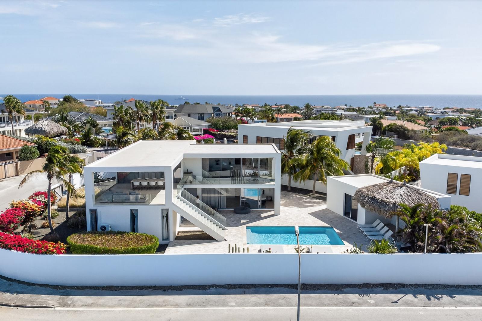5 Bedroom Villa in Vista Royal, Curaçao — photo 4