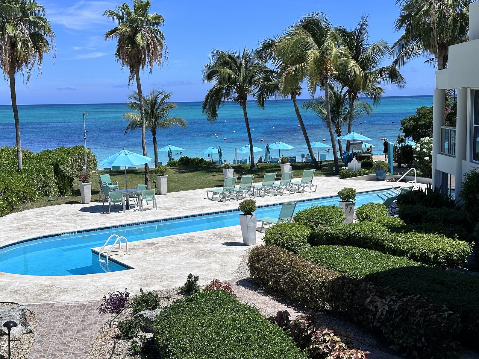1 Bedroom Beachfront Suite 4104 for Sale, Coral Gardens, Grace Bay, Providenciales, Turks & Caicos — photo 1