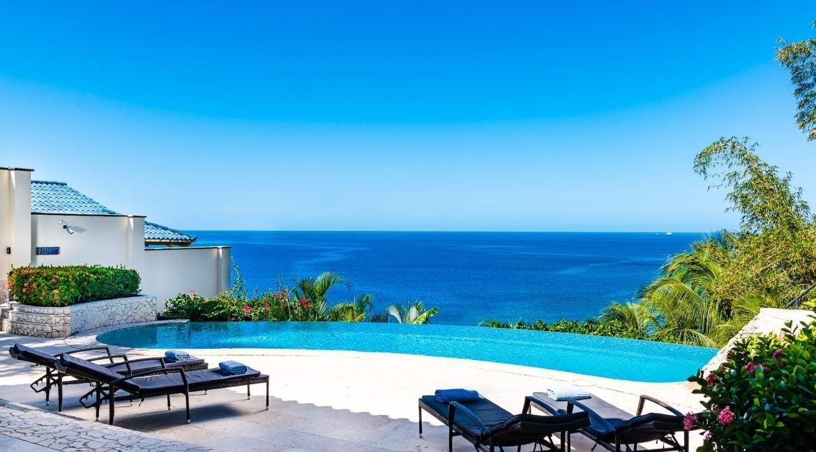 6 Bedroom Luxury Oceanfront Home for Sale, Playa Flamingo, Guanacaste, Costa Rica — photo 1