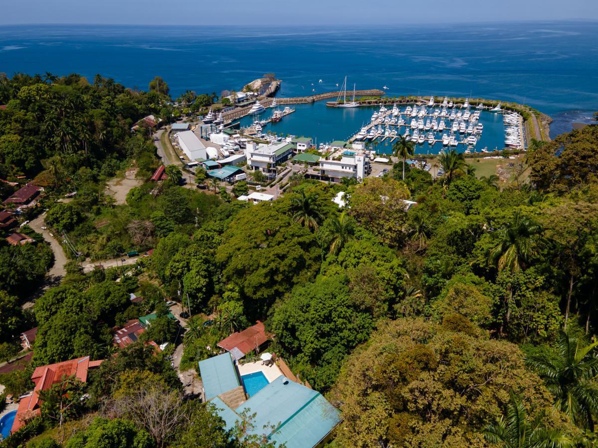 10 Bedroom Marina-View Villa for Sale, Manuel Antonio, Puntarenas, Costa Rica — photo 1