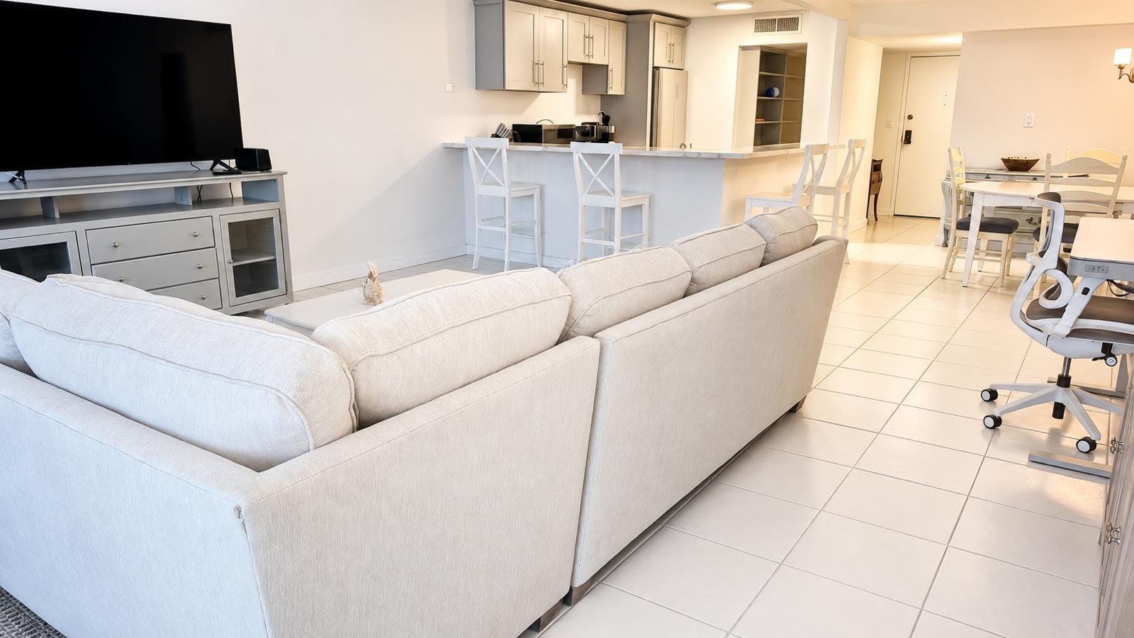 CONCHREST, 2-bedroom apartment in Cable Beach, Nassau / New Providence — photo 3