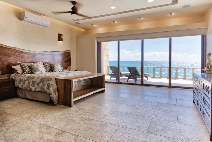 Caleta Xel Ha 32 5BR Beachfront Villa — photo 4