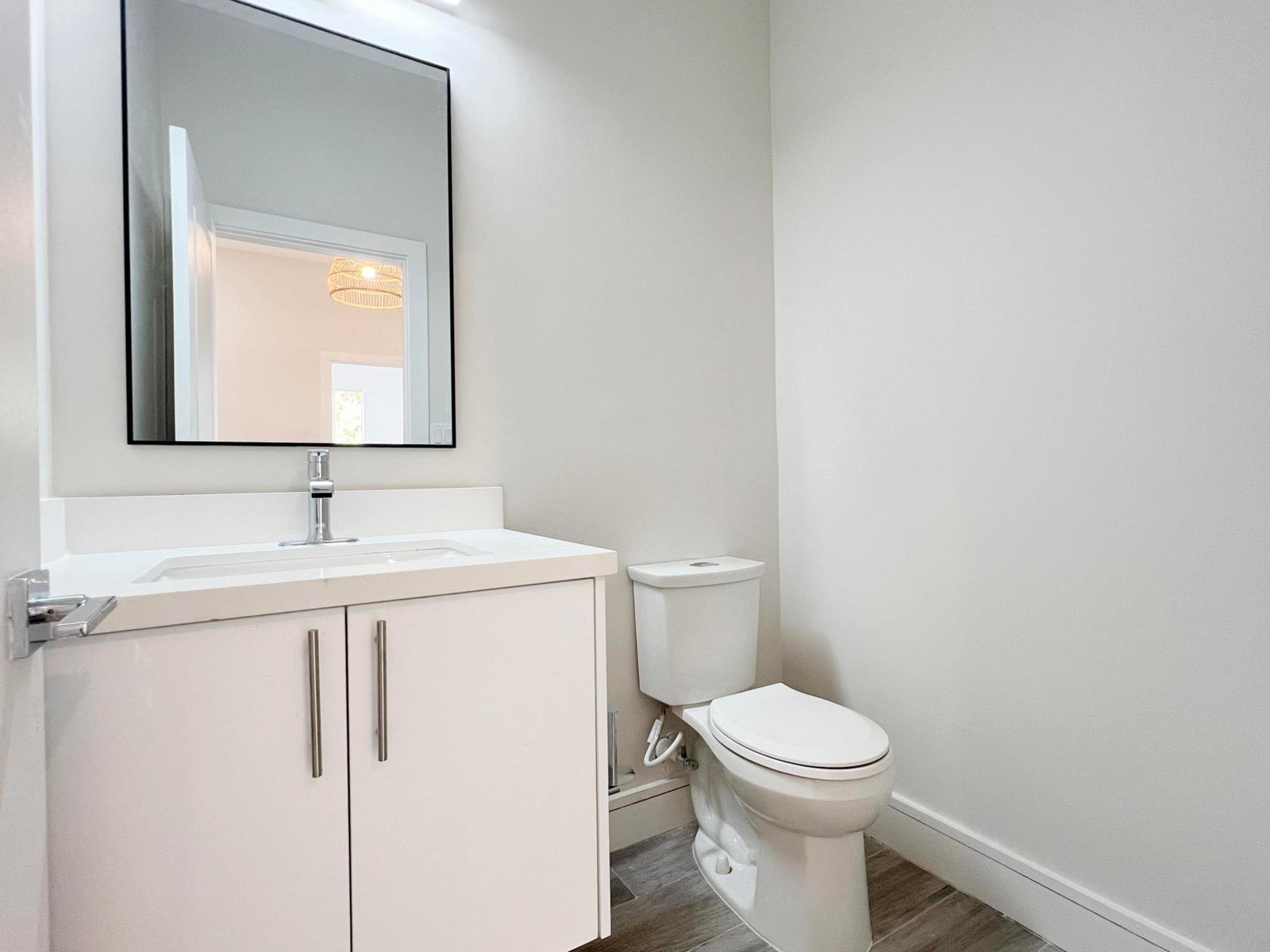 2-bedroom apartment in Caves Terrace, Nassau — photo 2