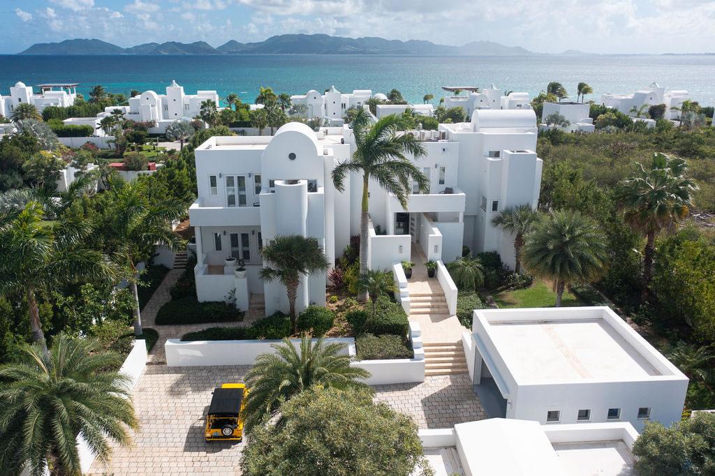 4-bedroom villa in Aurora Golf & Beach Resort, Anguilla — photo 3