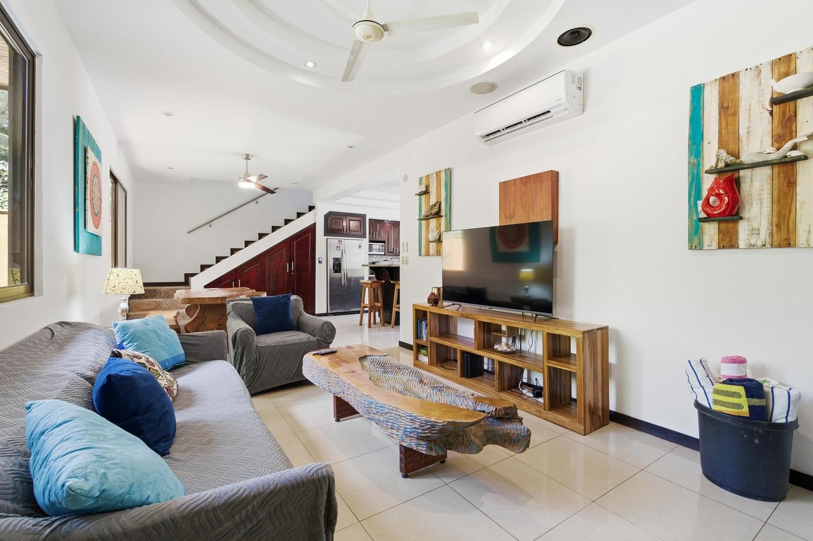 4 Bedroom Villa for Sale, Surfside, Playa Potrero, Flamingo, Guanacaste, Costa Rica — photo 2
