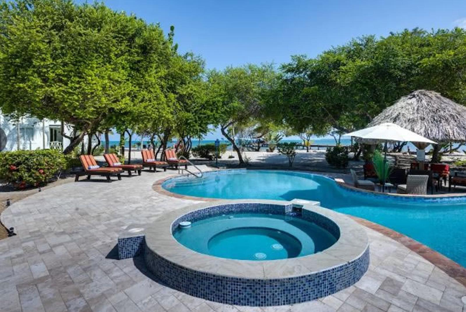 3 Bedroom Beachfront Penthouse Condo for Sale, The Villas at Coco Plum, Placencia, Belize — photo 4