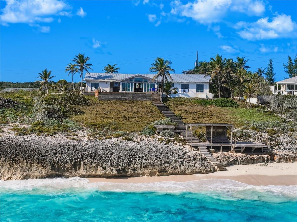 4-bedroom villa in Exuma with ocean views — photo 1