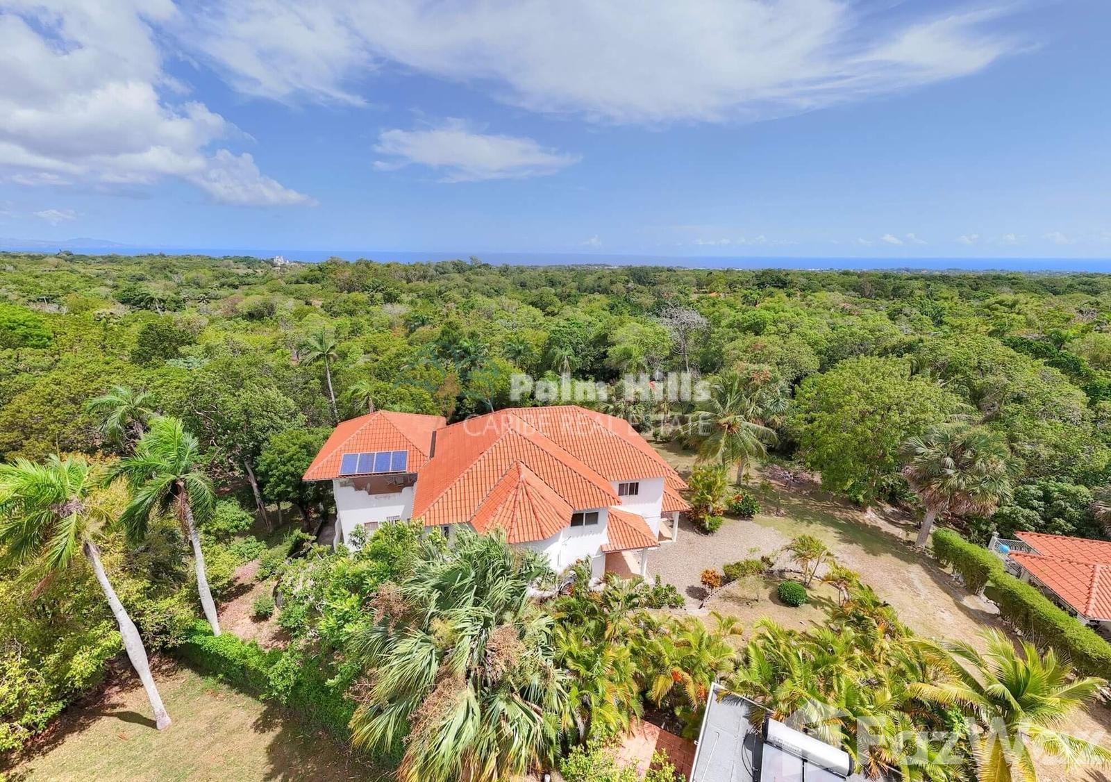4-bedroom villa in Sosua, Puerto Plata, needs renovation — photo 1