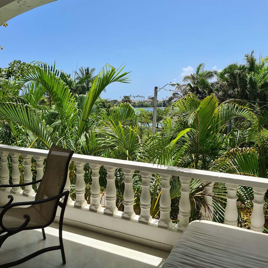 First Floor 1 Bedroom Condo Completely Furnished — photo 3
