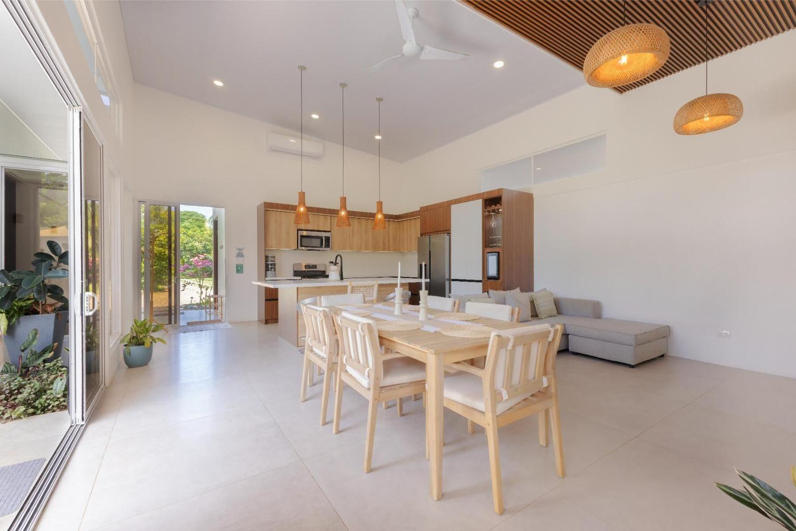 4 Bedroom Home for Sale, Uvita, Dominical, Costa Rica — photo 4