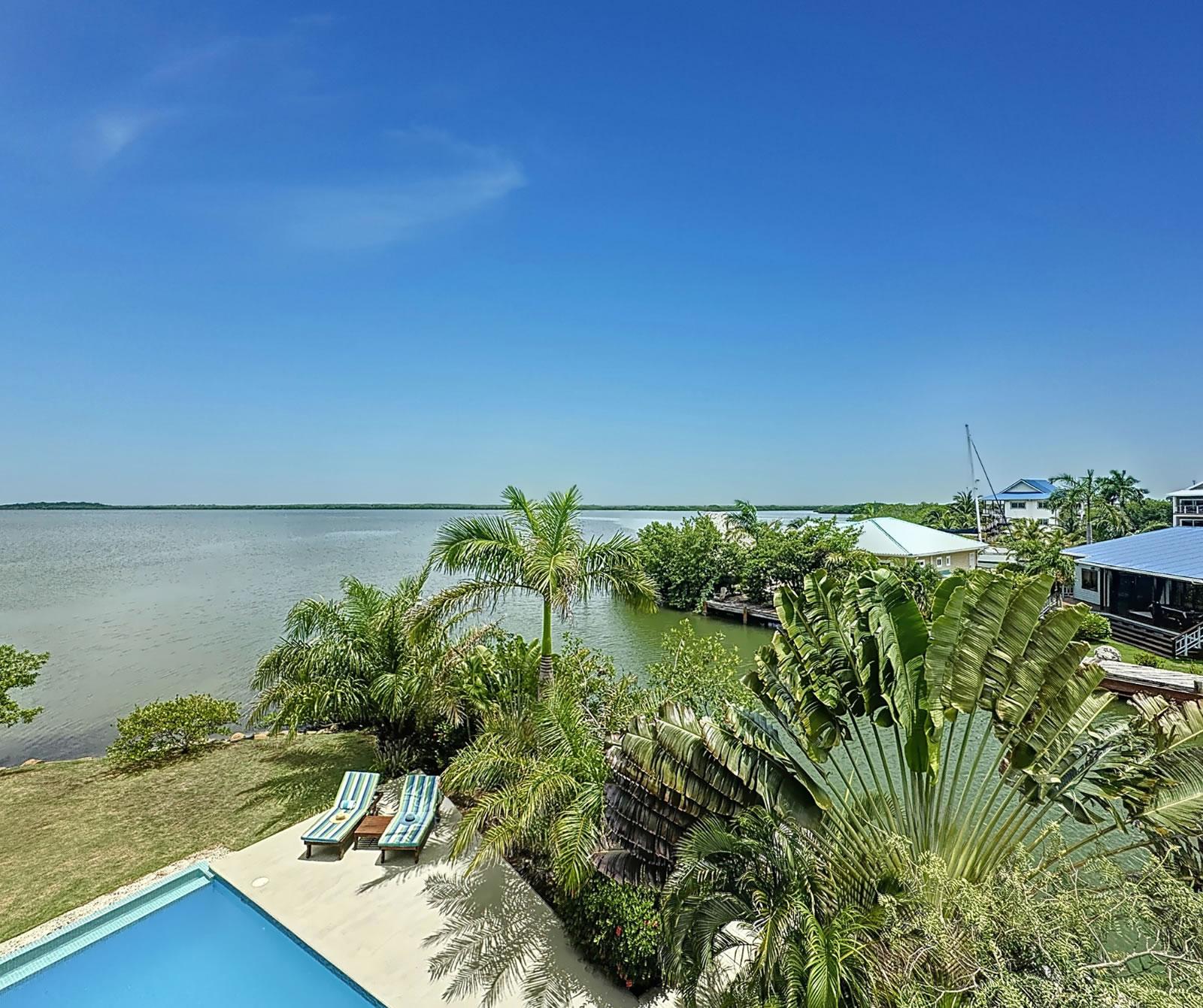 4 Bedroom Waterfront Property for Sale in Belize — photo 4