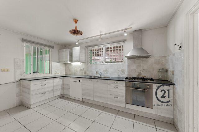 Jongbloed Cozy 3-Bedroom House — photo 5