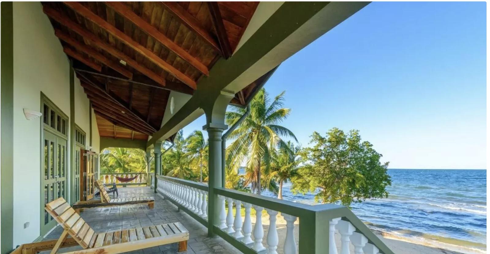 Beautiful Beach House Stann, Creek Belize — photo 1