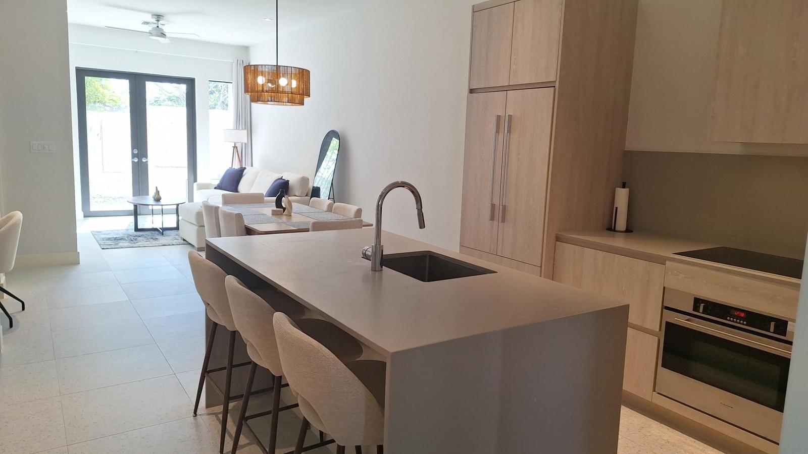 2-bedroom apartment in West End off West Bay St, Nassau — photo 5